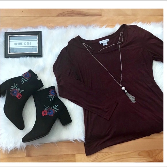 Liz Claiborne Tops - Burgundy Sparkle Liz Claiborne T